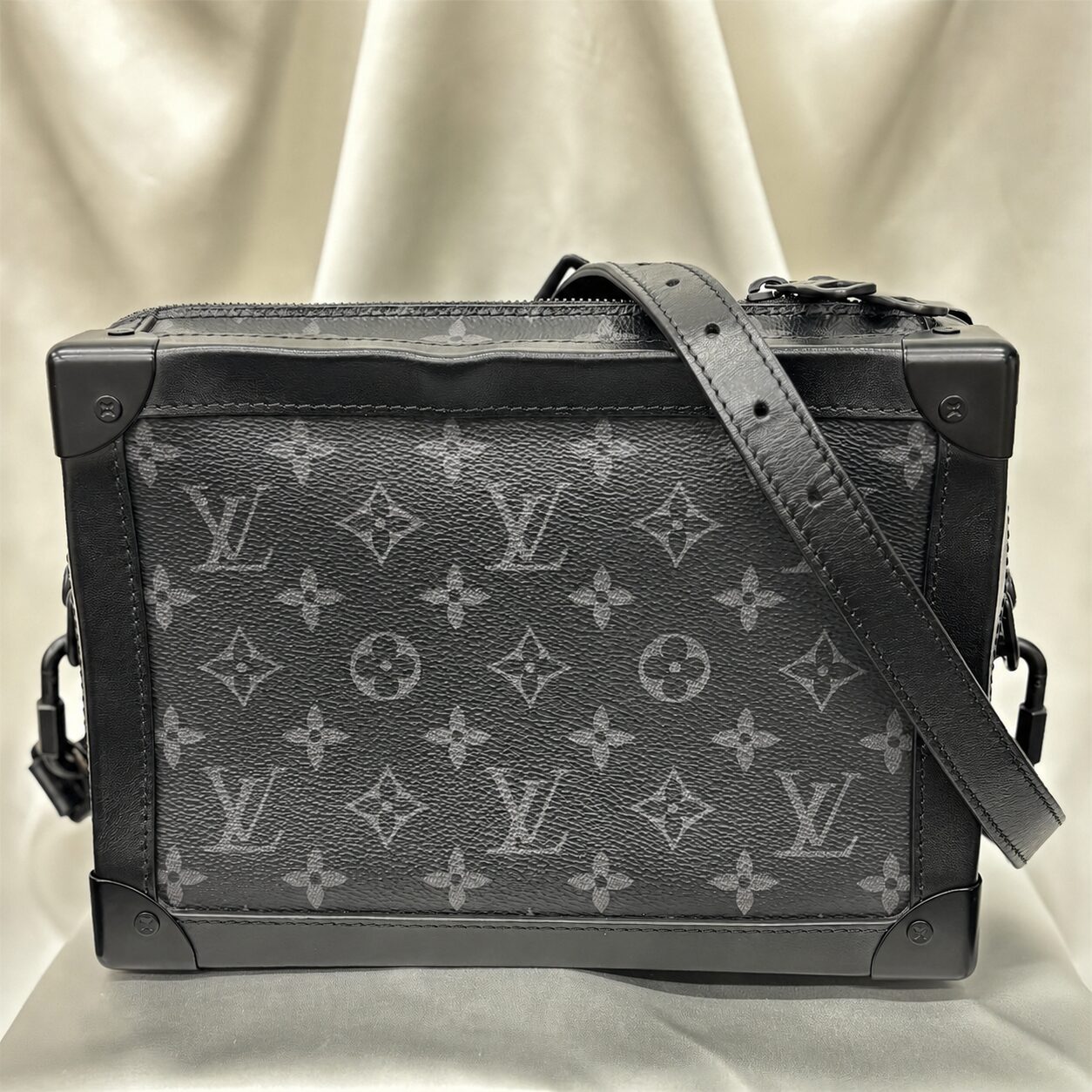 LOUIS VUITTON ルイヴィトン M44730 ソフトトランク モノグラムエクリプス