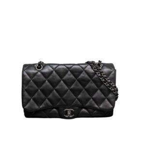 CHANEL マトラッセ ラムスキン ブラックシルバー