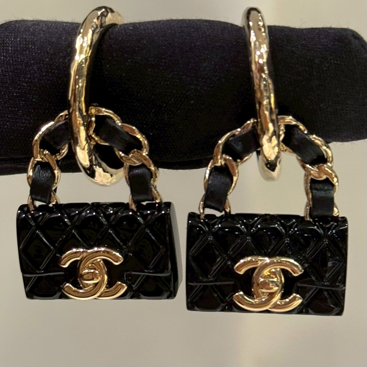 CHANEL シャネル マトラッセピアス ブラック 正規箱 正規ケース - 画像 (3)