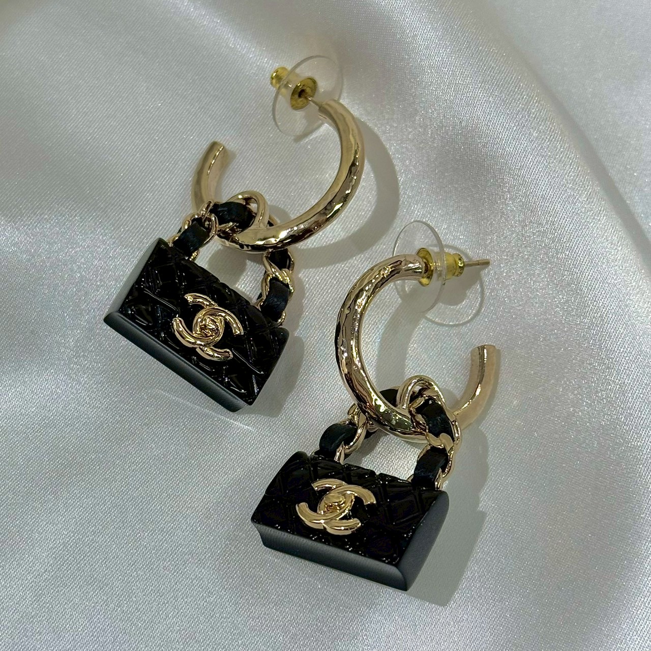 CHANEL シャネル マトラッセピアス ブラック 正規箱 正規ケース