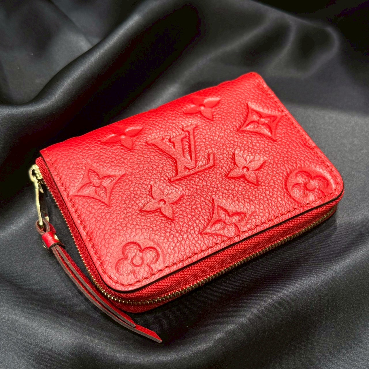 LOUIS VUITTON M93607 モノグラムヴェルニ ジッピー・コインパース