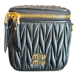 ミュウミュウ MIUMIU　マテラッセ マイクロバッグ　5NR018
