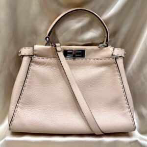 FENDI フェンディ セレリア ピーカブー アイコニック ミディアム 8BN290