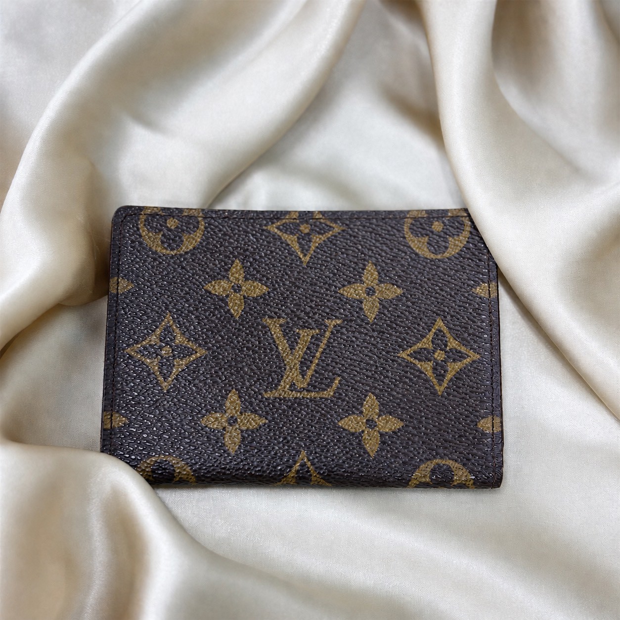 LOUIS VUITTON ルイヴィトン M60533 モノグラム ポルト2カルト ヴェルティカル