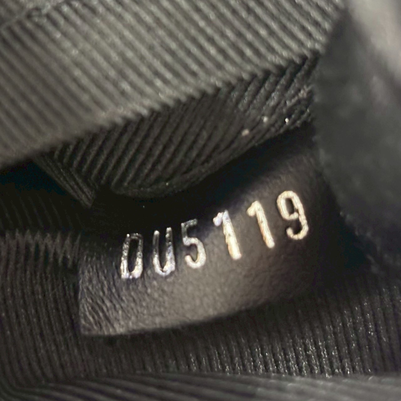 LOUIS VUITTON ルイヴィトン M44730 ソフトトランク モノグラムエクリプス - 画像 (15)