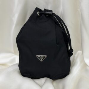 プラダ PRADA 巾着ポーチ ブラック
