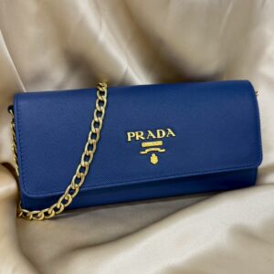 プラダ PRADA 1BP290 サフィアーノ チェーンウォレット