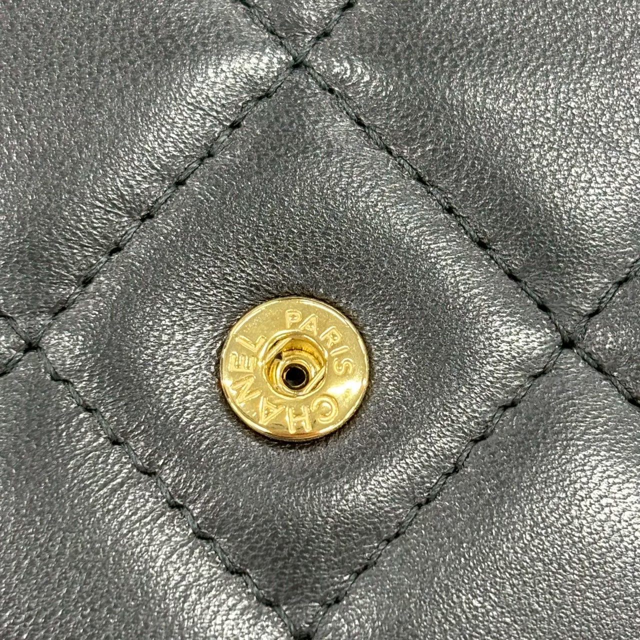 CHANEL シャネル AP0250 マトラッセ チェーンウォレット ゴールド金具 ラムスキン (2018年頃) ブラック - 画像 (12)