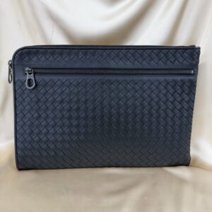 Bottega Veneta ボッテガヴェネタ クラッチバッグ イントレチャート ブラック