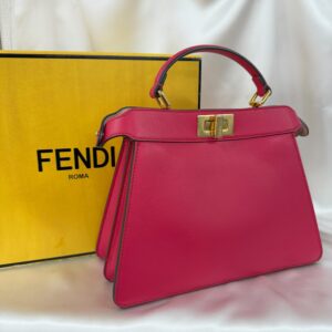 FENDI フェンディ 8BN327 ピーカブー ISeeU スモール ピンク