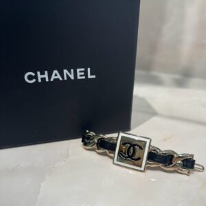 CHANEL シャネル AB6775 ココマークチェーンデザイン バレッタ 2021年秋冬コレクション ブラック×ゴールド
