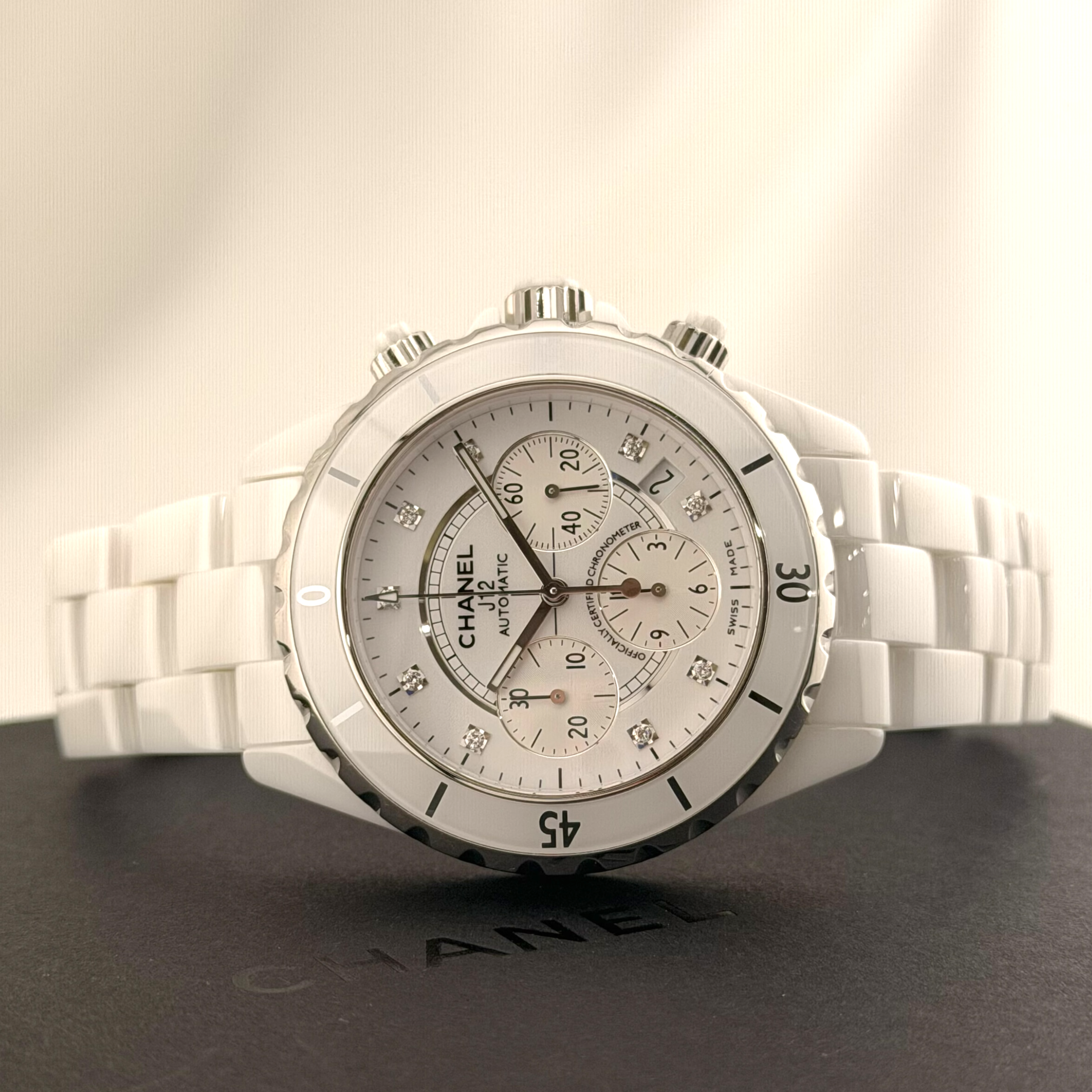 CHANEL H2009 J12クロノグラフ