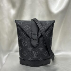 LOUIS VUITTON ルイヴィトン M11613 エンベロップ・ポーチ エクリプス ブラック